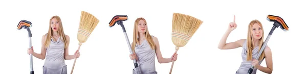 Frau erledigt Hausarbeit zu Hause — Stockfoto