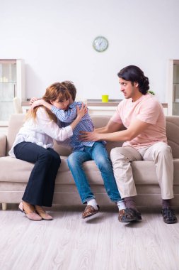 Karı-koca ve çocukla aile içi anlaşmazlık