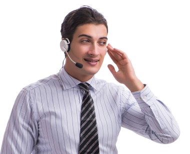 Beyaz arka plan üzerinde izole genç çağrı merkezi operatörü