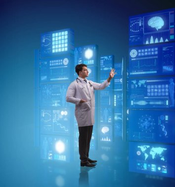 Doktorun teletıp konsepti düğmelere basıyor