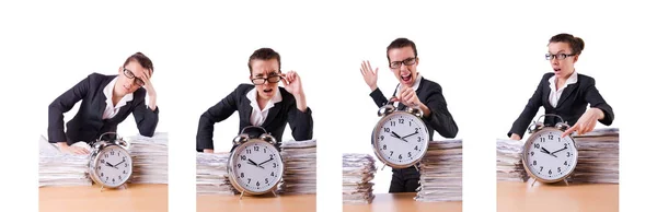 Kvinna affärskvinna under stress missar sina deadlines — Stockfoto