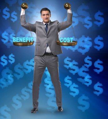 Maliyet dengesi kavramında iş adamı