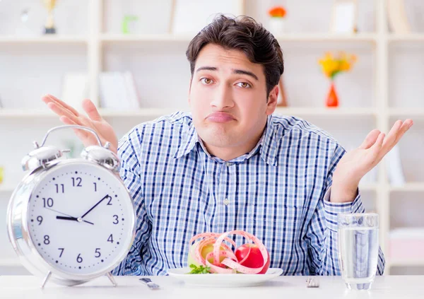 Concepto de servicio lento en el restaurante — Foto de Stock