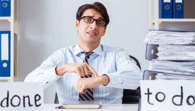 İşadamı yapılacaklar listesini teslim edemiyor