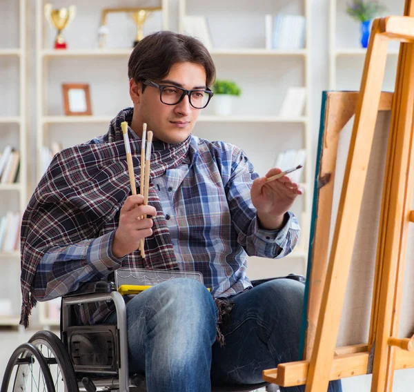 Cuadro de pintura de artista discapacitado en estudio — Foto de Stock