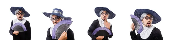 Hombre vistiendo traje de monja aislado en blanco — Foto de Stock