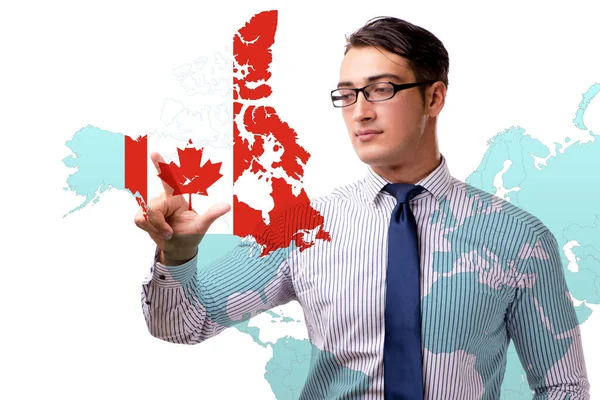 Concept van immigratie naar Canada met virtuele knop — Stockfoto