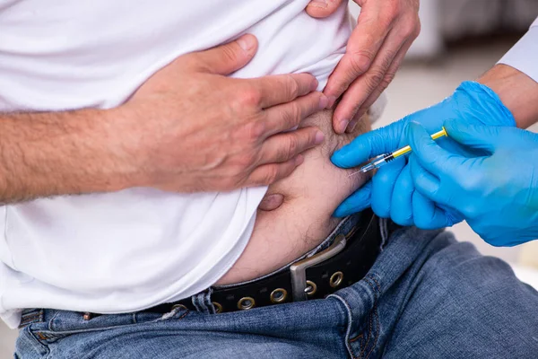 Patient mit Diabetes zum Arzt — Stockfoto