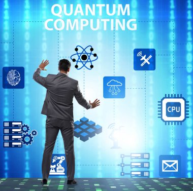 İş adamı kuantum hesaplama kavramında sanal düğmeye basıyor