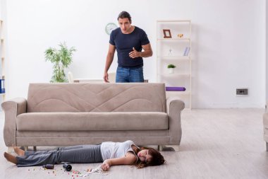 Aile çatışması sonrası intihar eden genç bir kadın.