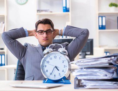 Çalışanlar vergi raporlama tarihlerini karşılayamıyor