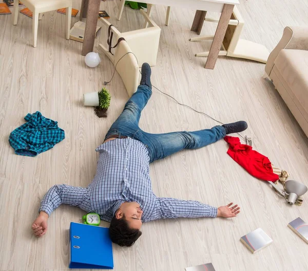 Uomo morto dopo furto a casa — Foto Stock