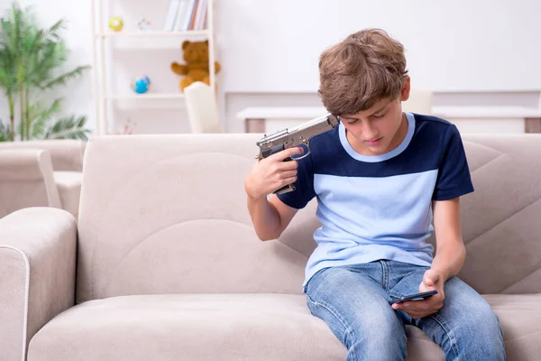 Troubles teenage boy thinking of the suicide — Stock Photo, Image