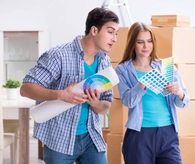 Genç aile planlama evi çizim ile yenileme