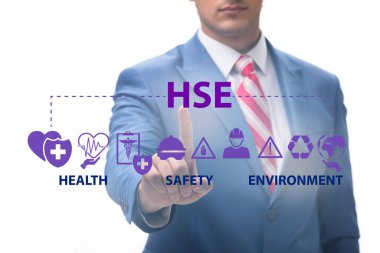 Sanal düğmeye basılı işadamı konsepti