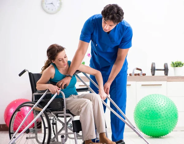 Woman recovering after traffic accident — Stock Photo, Image