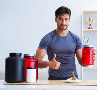 Sporcu daha iyi kaslar için yeni protein takviyeleri tadıyor