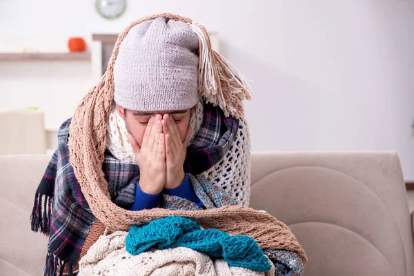 Young man suffering at home — Stock Photo, Image