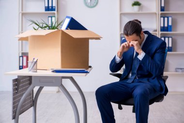 Genç çalışan işten çıkarılıyor