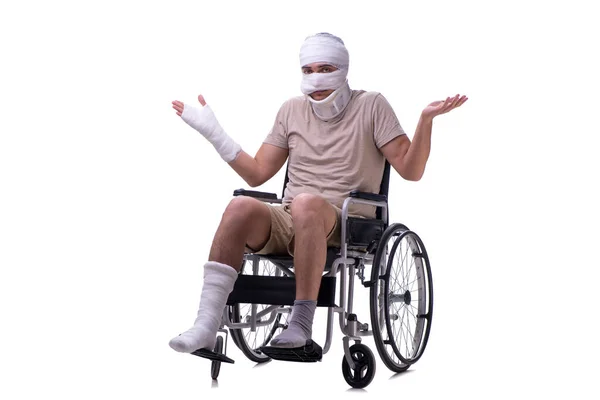 Verletzter Mann im Rollstuhl isoliert auf weißem Grund — Stockfoto