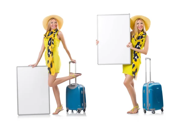 Kobieta przygotowująca się do wypoczynku z walizką i blankiem deski izol — Zdjęcie stockowe