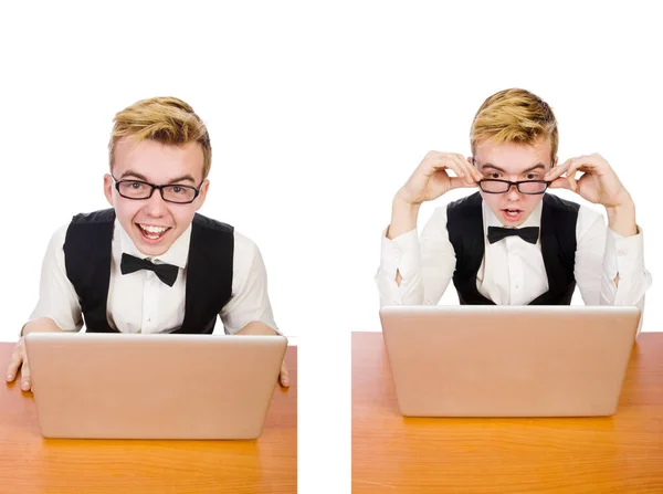 Slimme student zit met laptop geïsoleerd op wit — Stockfoto