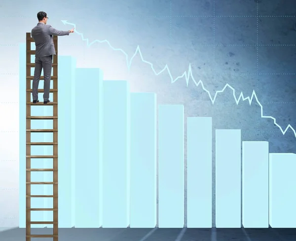 Empresário subindo para o crescimento das estatísticas — Fotografia de Stock
