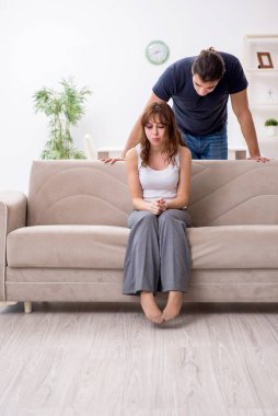 Aile içi şiddet kavramında genç bir çift