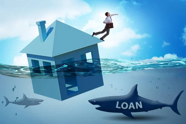 Koncepcja niespłacania kredytu hipotecznego z człowiekiem — Zdjęcie stockowe