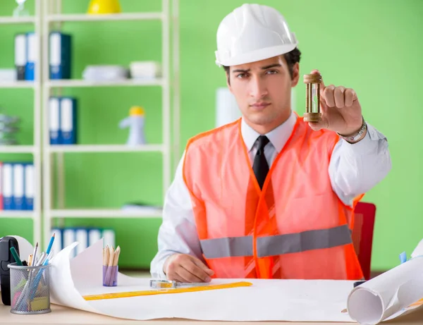 Man architect working on the project — Stock Photo, Image