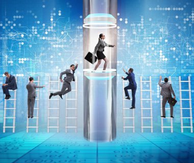 Hızlı ve hızlı terfi kavramında iş kadını