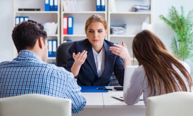 Yasaktaki yüksek faizli ipotek oranı genç aileyi hayal kırıklığına uğrattı