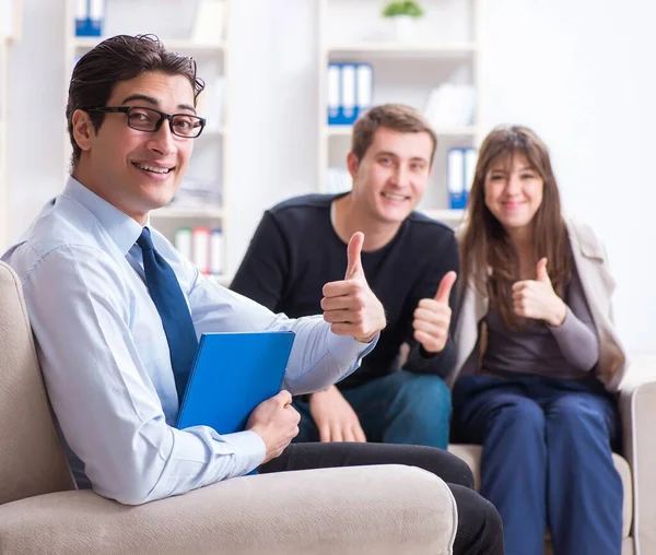 Family visiting psychologist for family problem