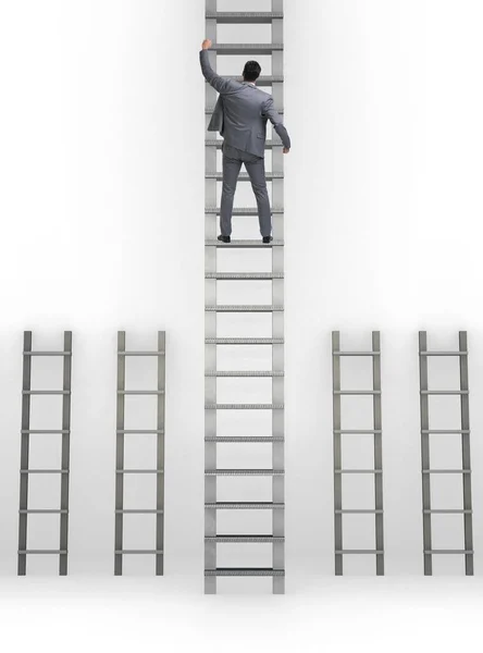 ビジネスの成功の概念のキャリアのはしごを登るビジネスマン — ストック写真