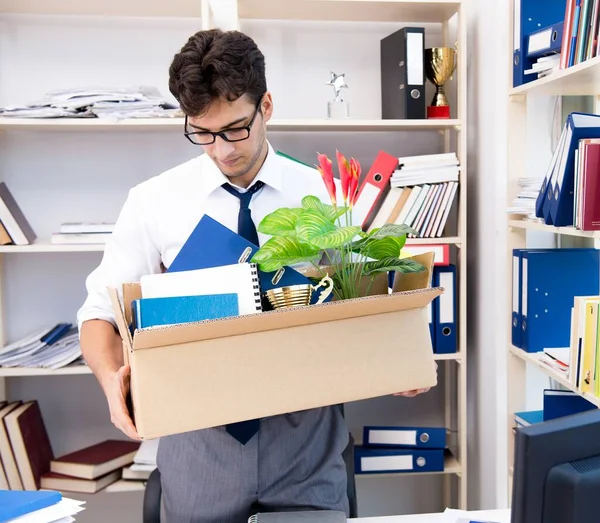 Empleado despedido del trabajo despedido —  Fotos de Stock