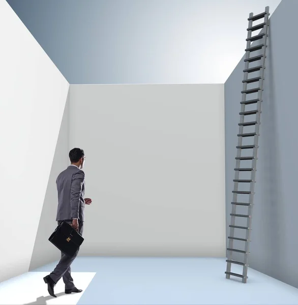 Empresário subindo uma escada para escapar de problemas — Fotografia de Stock