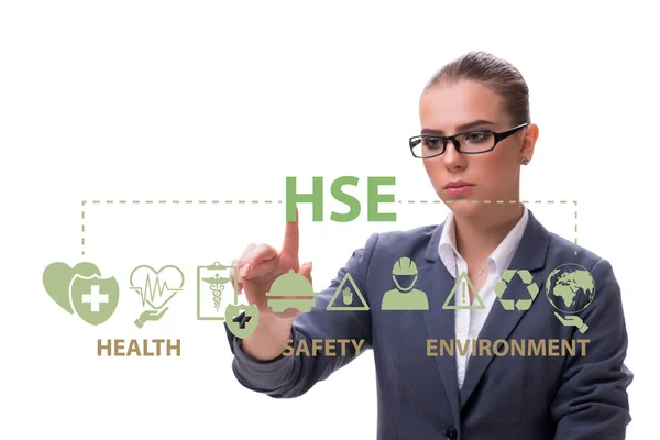 Koncepcja HSE z businesswoman naciśnięciem wirtualnego przycisku — Zdjęcie stockowe