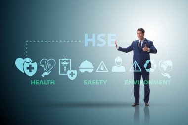 İş adamıyla sağlık güvenliği konsepti