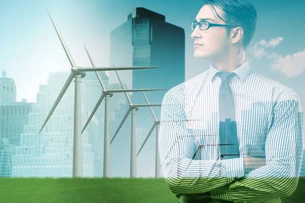 Ekologia ekologiczna zielonej energii z biznesmenem — Zdjęcie stockowe