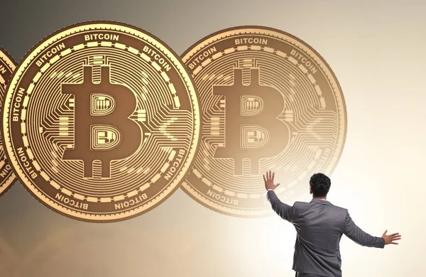 Geschäftsmann auf dem Weg zu Bitcoins in Kryptowährung-Blockchais — Stockfoto