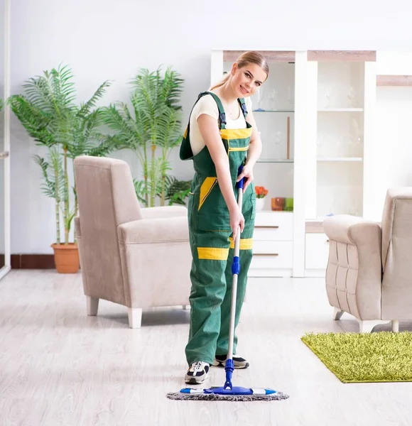 Woman female cleaner cleaning floor — Stock Photo, Image