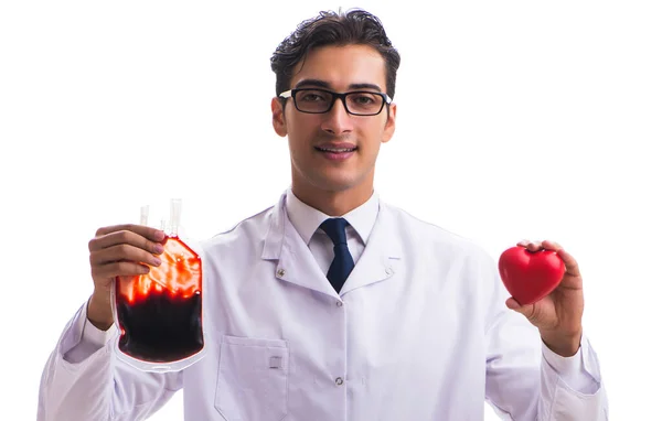 Doutor em doação de sangue conceito isolado em branco — Fotografia de Stock