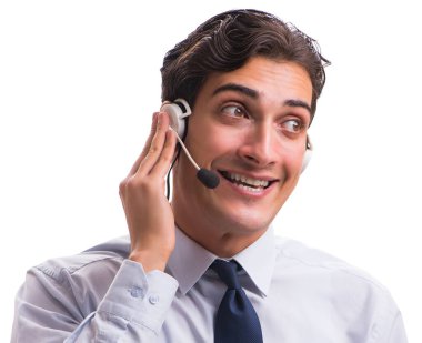 Kulaklıklı adam beyaz arkaplanda izole edilmiş.