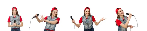 Hübsches Mädchen singt Karaoke isoliert auf Weiß — Stockfoto
