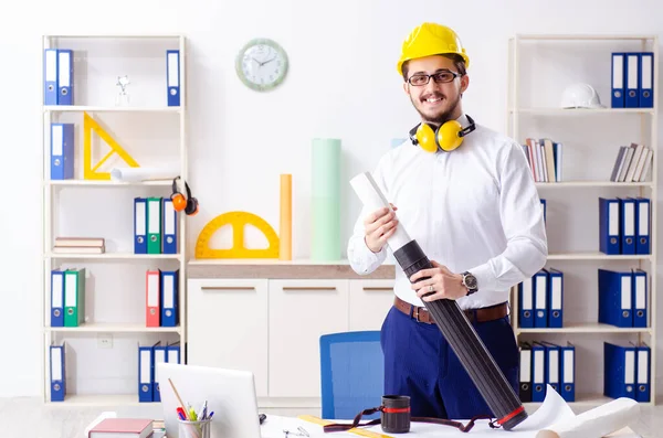 Young male architect working in the office — Stock Photo, Image