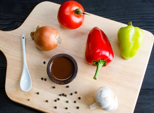 Ingredientes listos para la salsa de pasta italiana — Foto de Stock