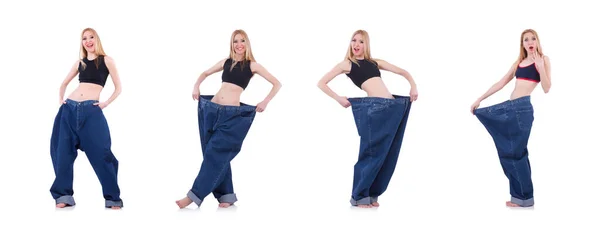 Mulher em dieta conceito com jeans grandes — Fotografia de Stock