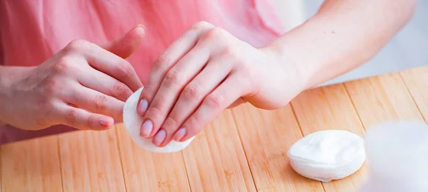 Produits de beauté soins des ongles outils pédicure gros plan — Photo