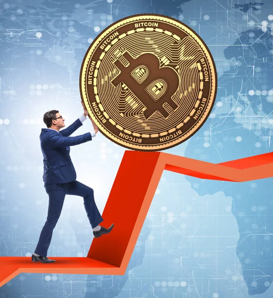 Biznesmen pchający bitcoin w kryptowaluta blockchain con — Zdjęcie stockowe