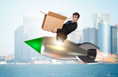 Hızlı teslimat servisinde iş adamı.